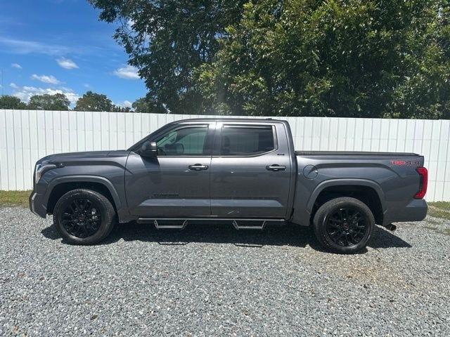 Toyota Tundra 4WD  2023