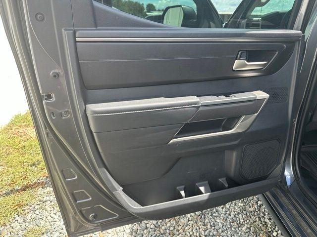 Toyota Tundra 4WD  2023