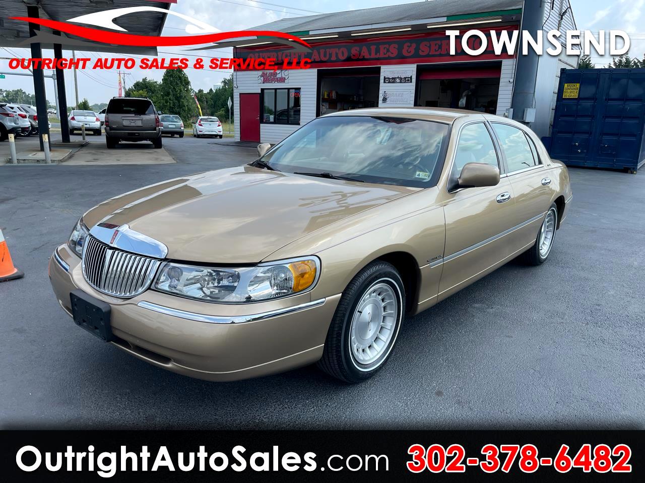 Used 1998 Lincoln Town Car EXECUTIVE for Sale in Townsend DE 19734 Outright  Auto Sales & Service, LLC