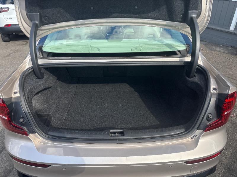 Volvo S60  2024 Volvo S60  2024