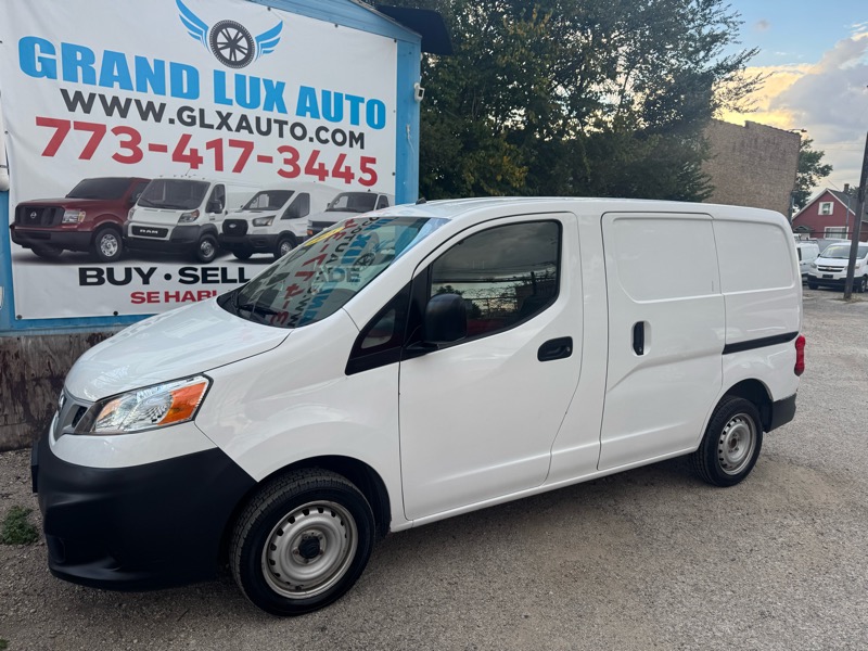 2018 Nissan NV200 SV photo 4