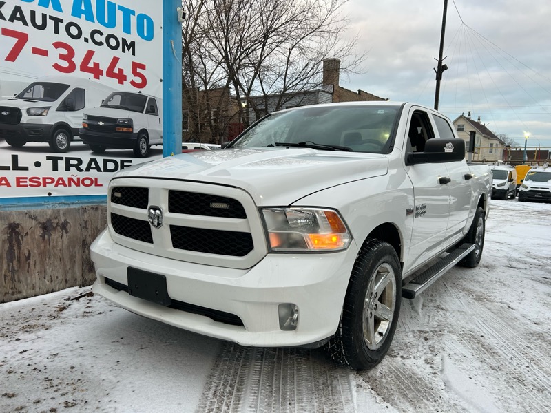 2015 RAM 1500 Tradesman Crew Cab SWB 4WD