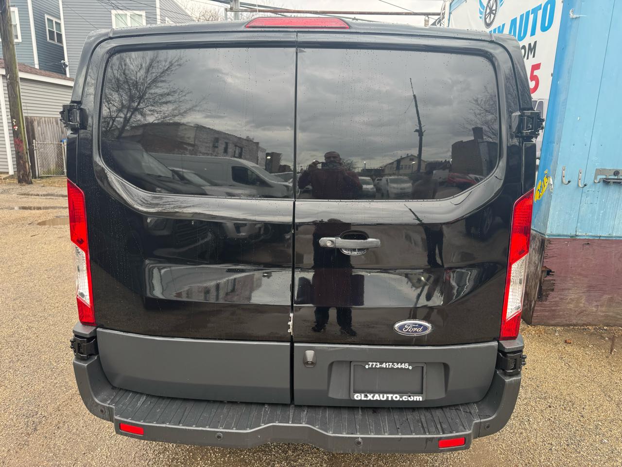 View vehicle photo 7