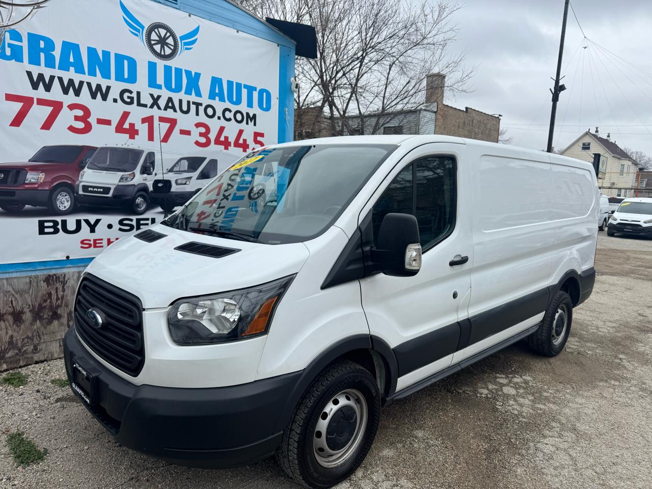 View vehicle photo 2