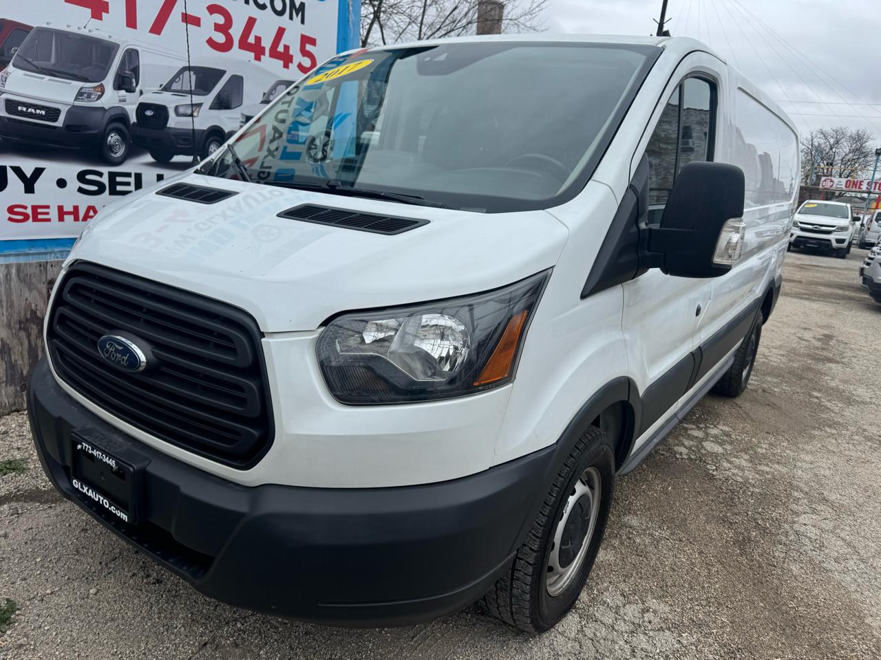 View vehicle photo 3