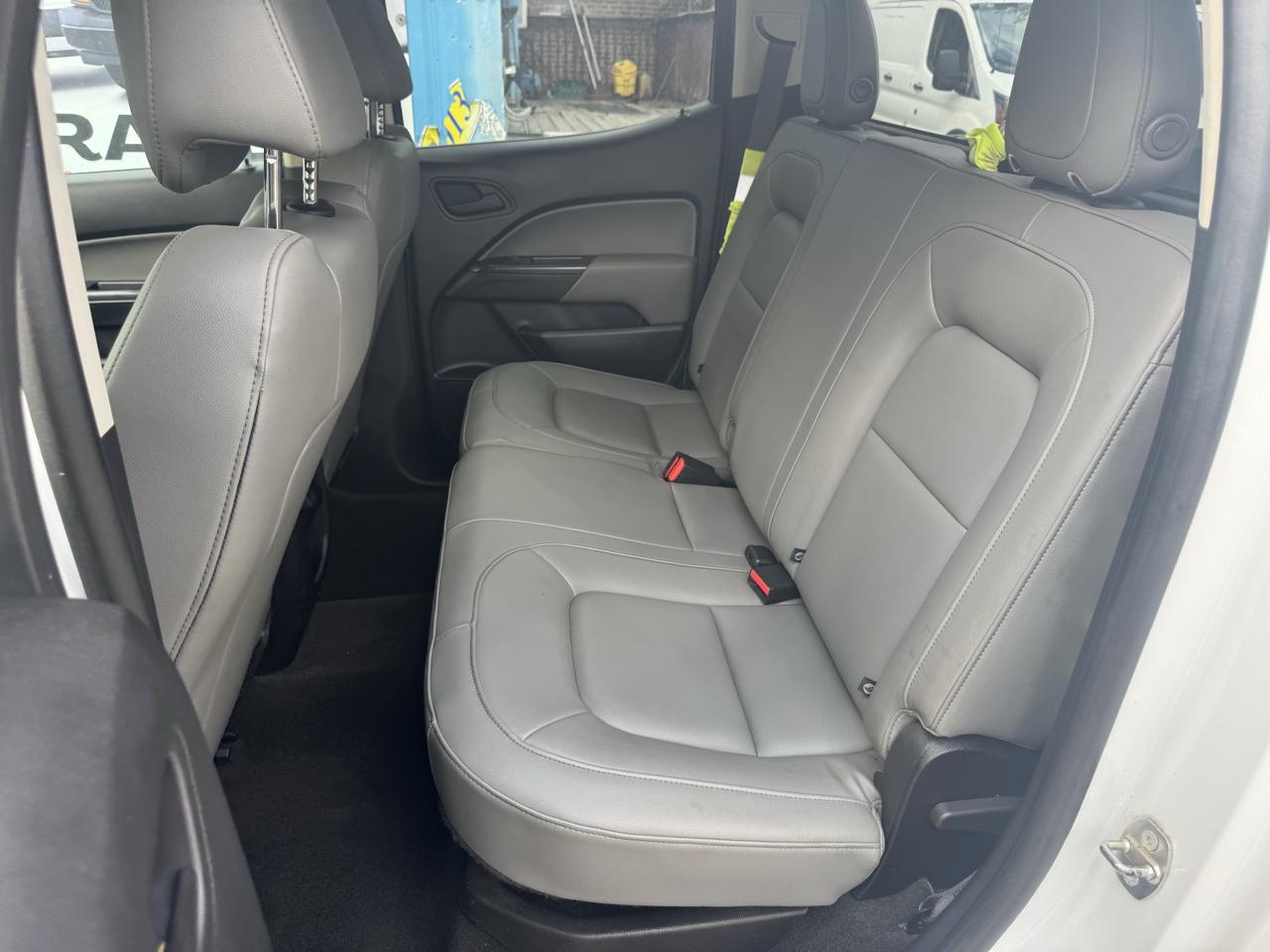 Chevrolet Colorado photo 17