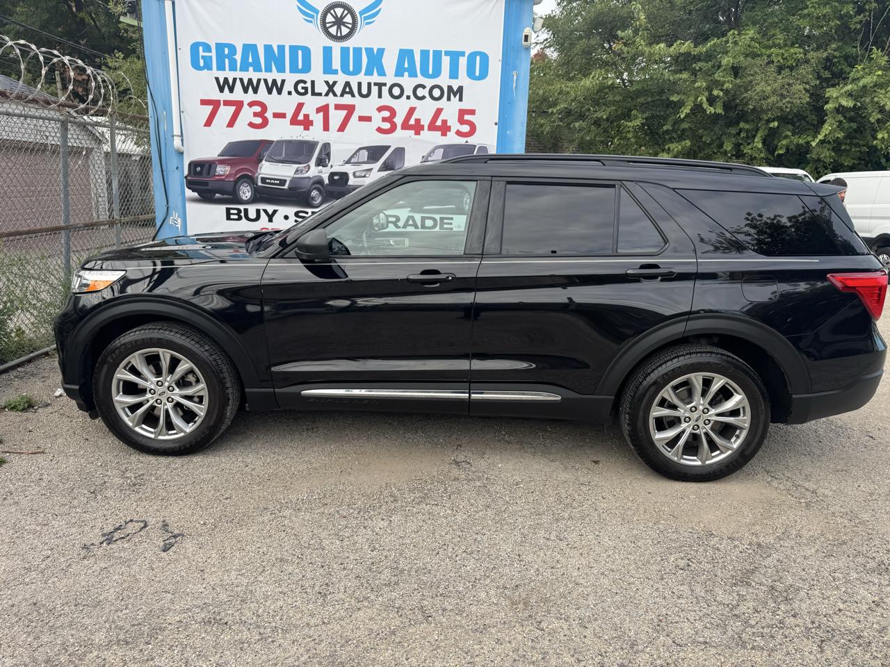 Ford Explorer photo 6