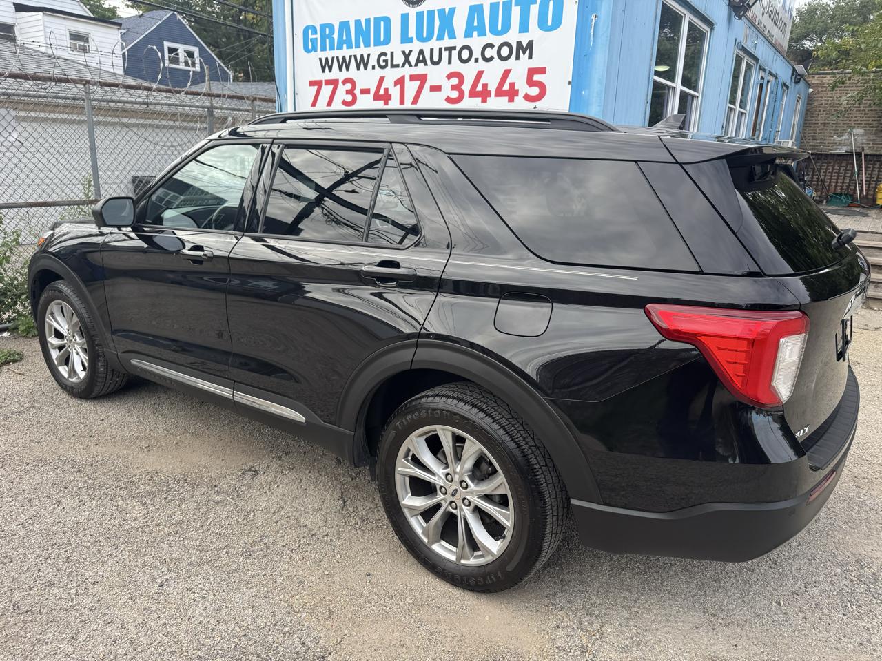 Ford Explorer photo 7