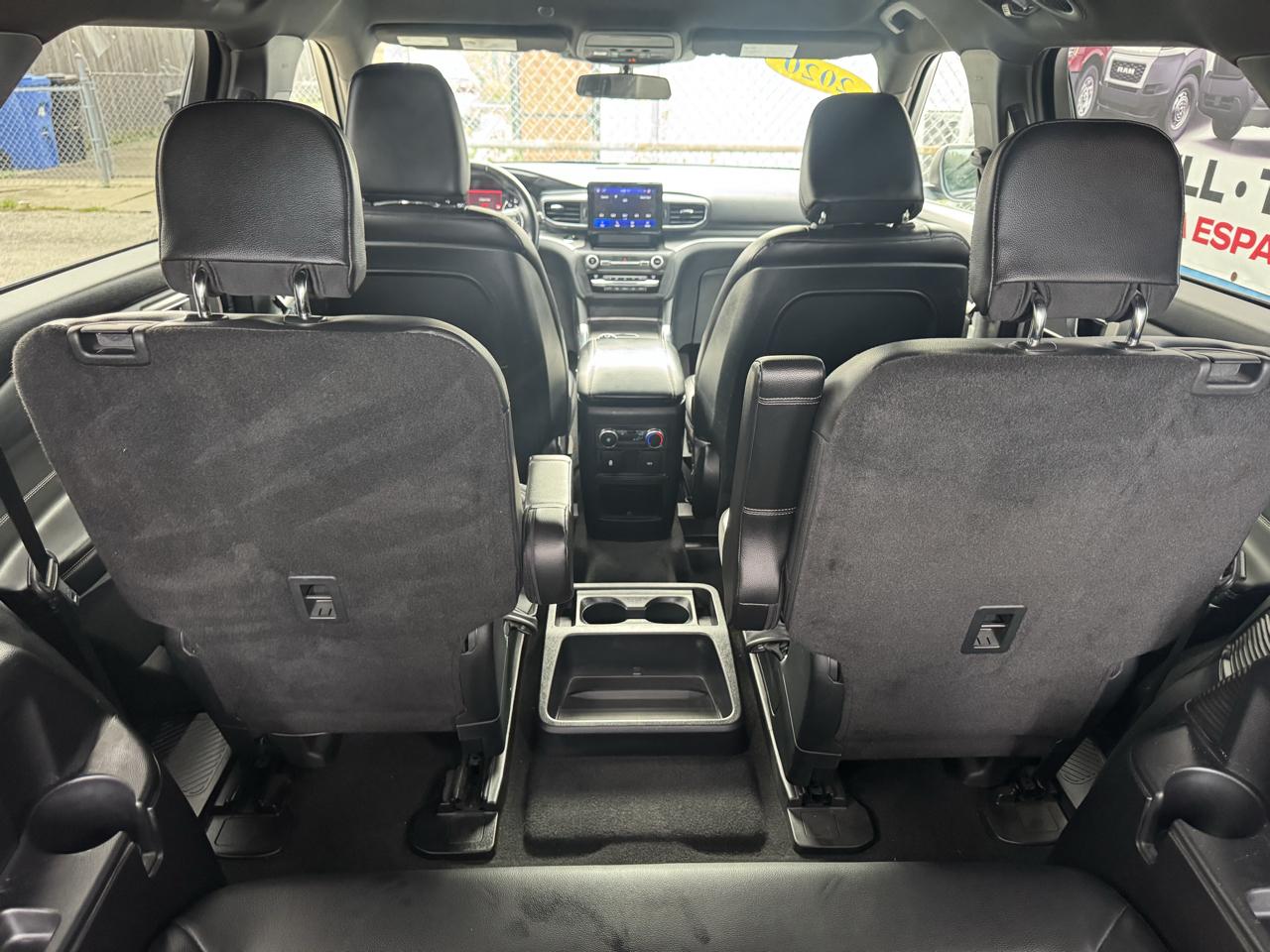 Ford Explorer photo 16