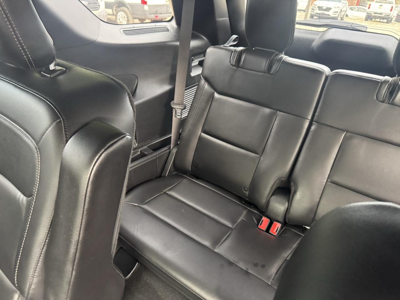 Ford Explorer photo 23