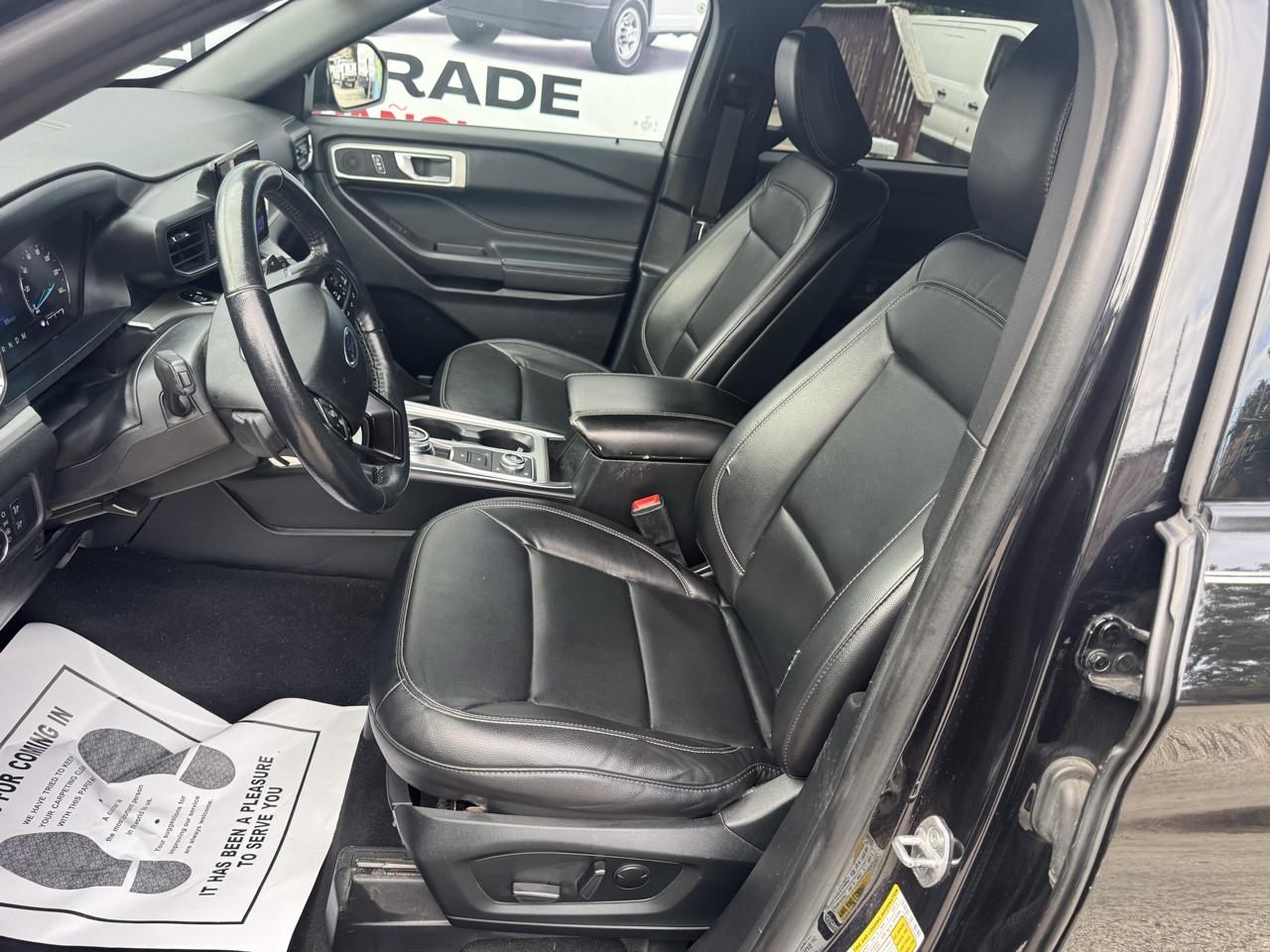 Ford Explorer photo 25