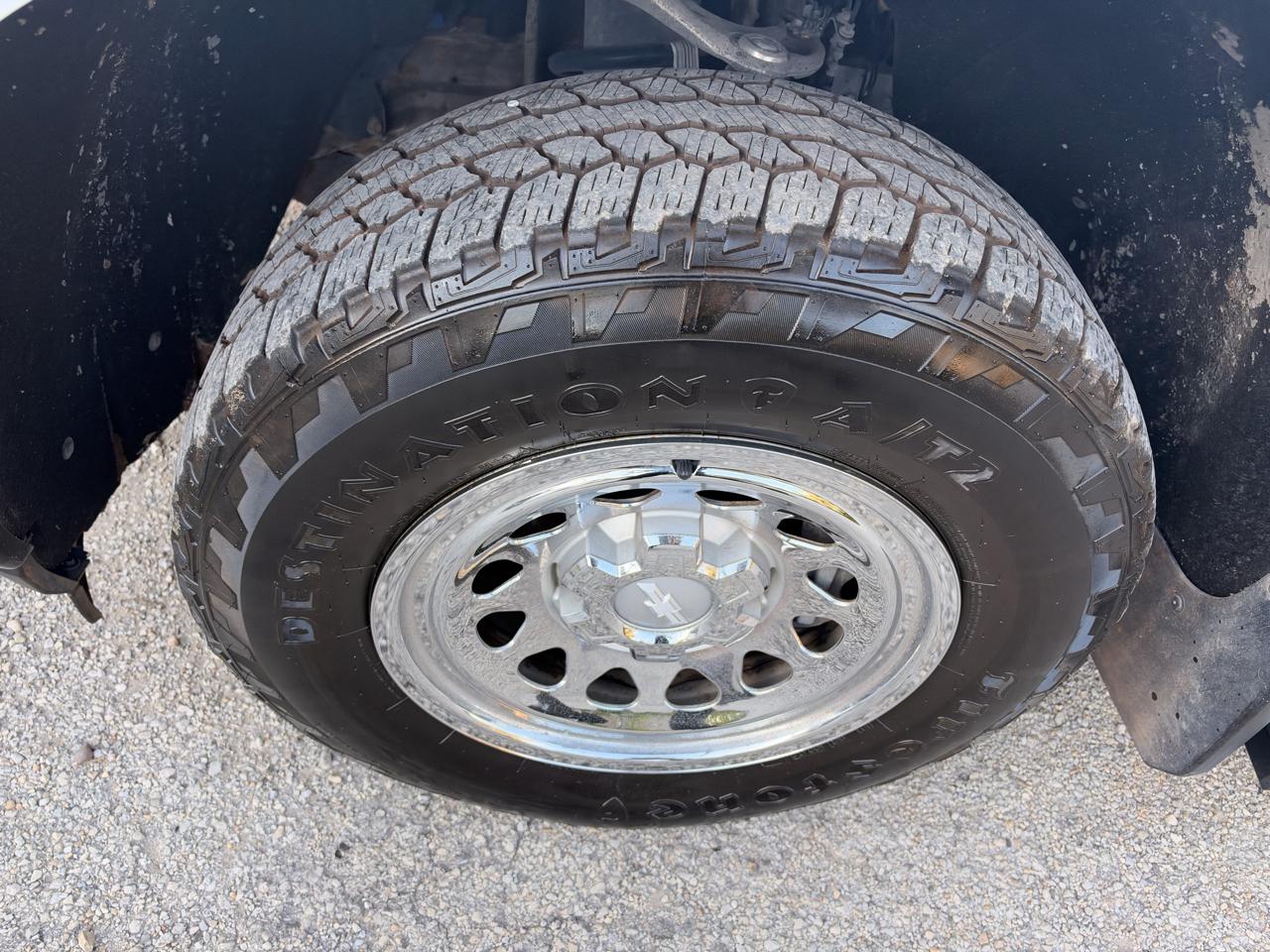 Chevrolet Silverado photo 13