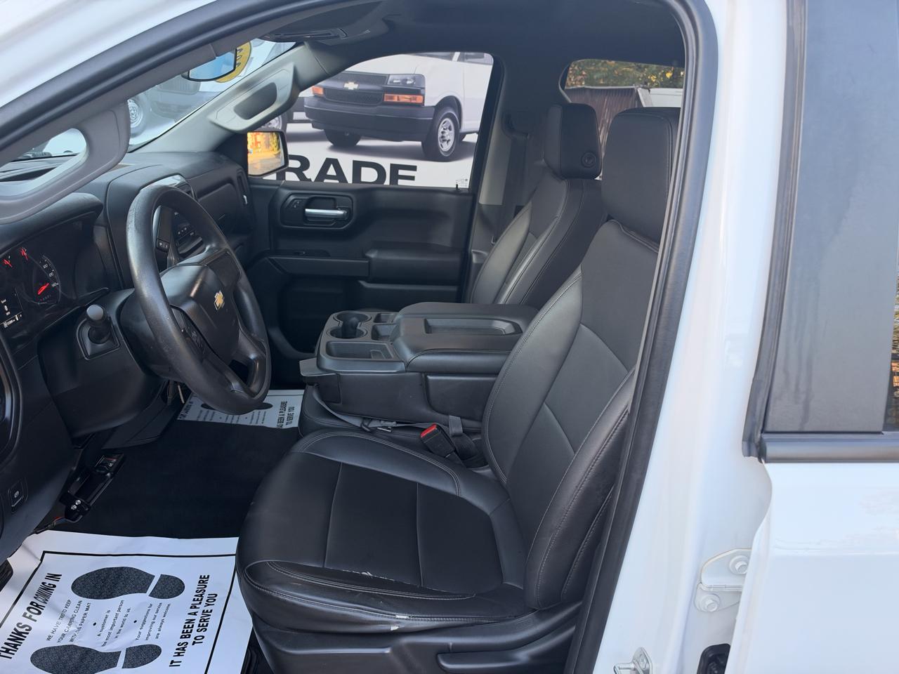 Chevrolet Silverado photo 22