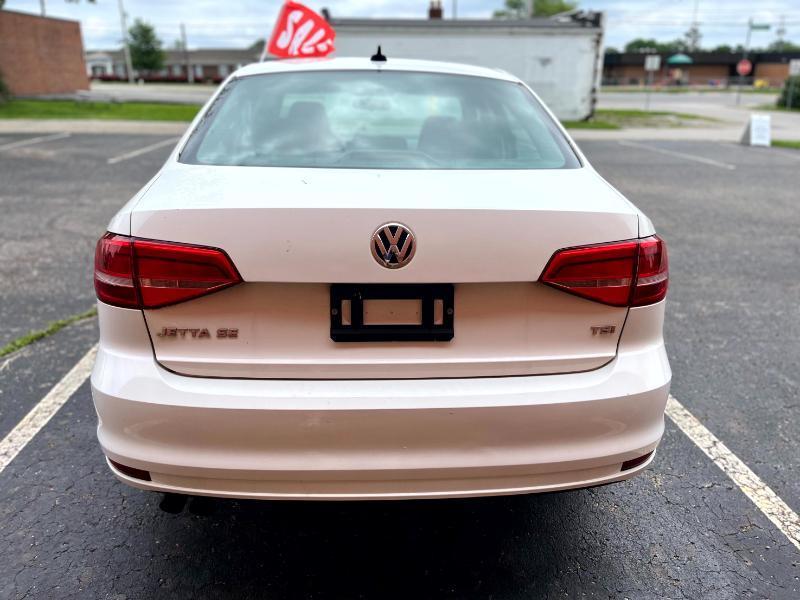 Volkswagen Jetta SE 6A 2015