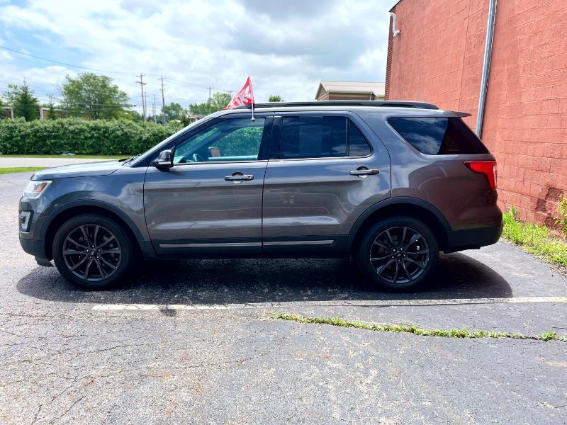 Ford Explorer XLT 4WD 2017
