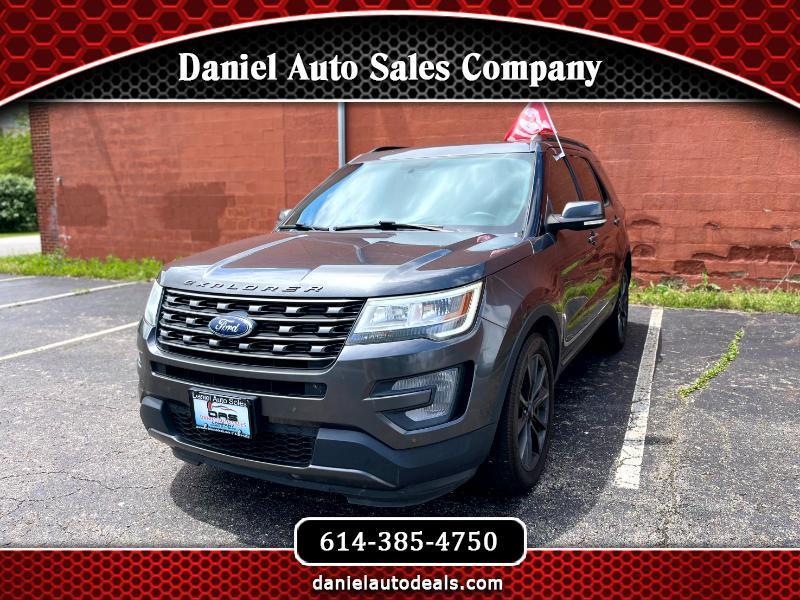 2017 Ford Explorer XLT 4WD's photo