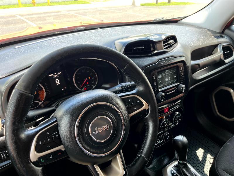 Jeep Renegade Latitude 4WD 2016