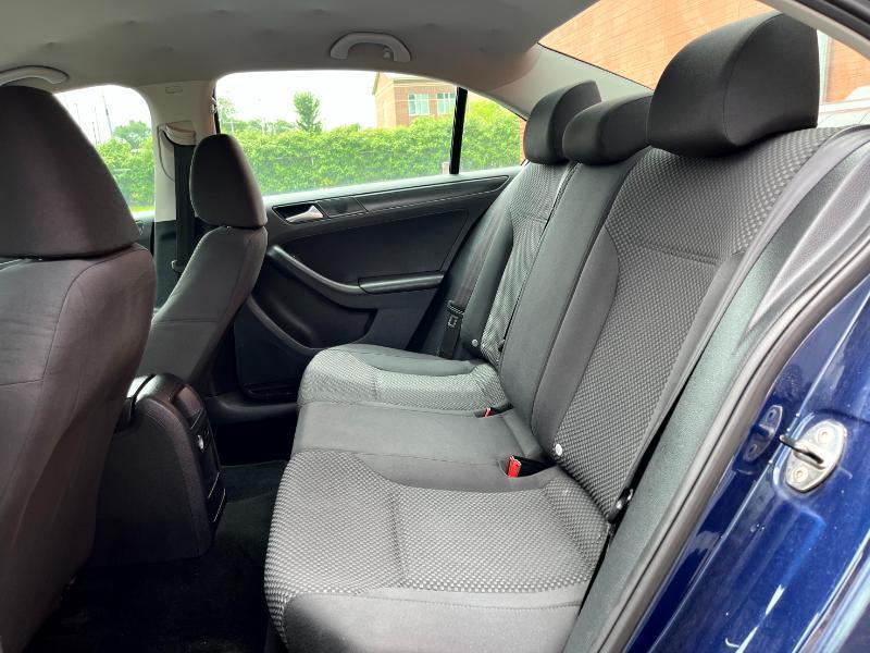 Volkswagen Jetta S 2014