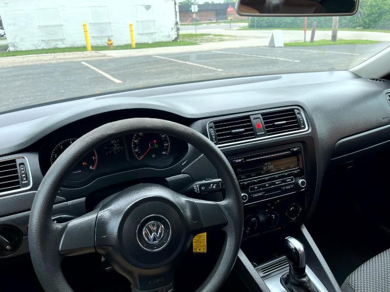 Volkswagen Jetta S 2014