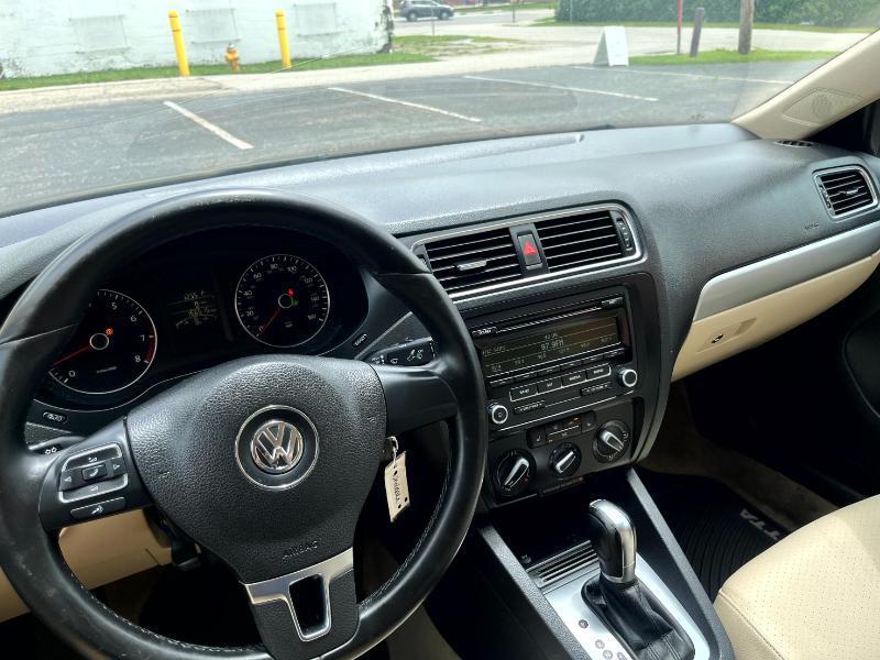 Volkswagen Jetta SE 2014