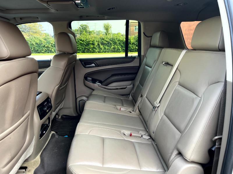 Chevrolet Suburban LT 1500 4WD 2015