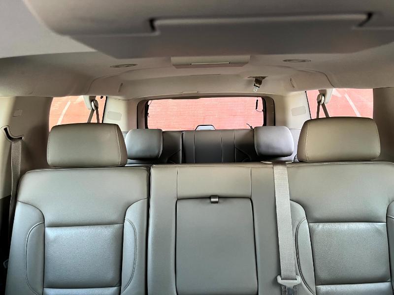 Chevrolet Suburban LT 1500 4WD 2015