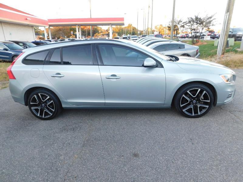 Volvo V60 T5 Dynamic 2018