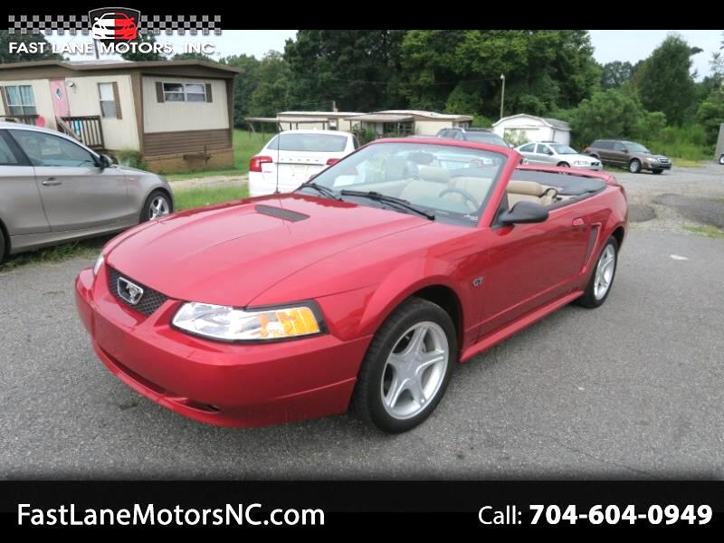 Ford Mustang GT convertible 2000