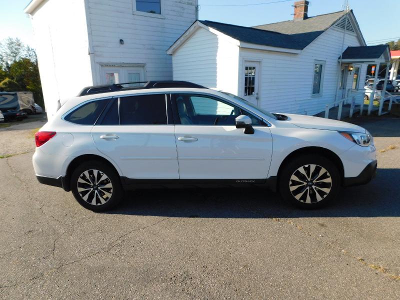 Subaru Outback 2.5i Limited 2017 Subaru Outback 2.5i Limited 2017
