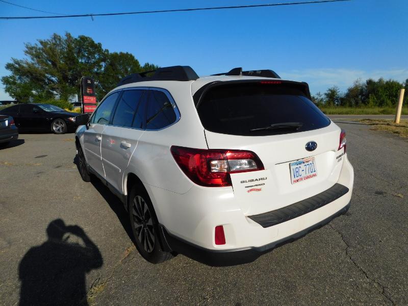 Subaru Outback 2.5i Limited 2017 Subaru Outback 2.5i Limited 2017