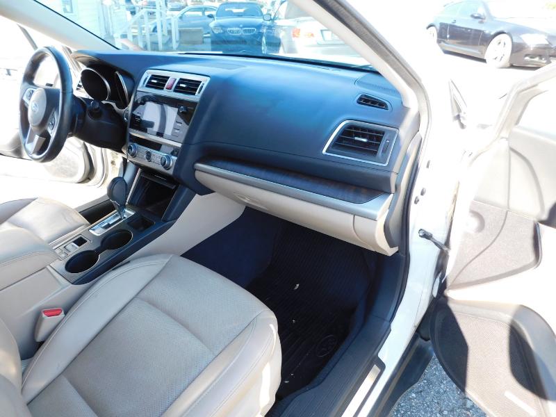 Subaru Outback 2.5i Limited 2017 Subaru Outback 2.5i Limited 2017