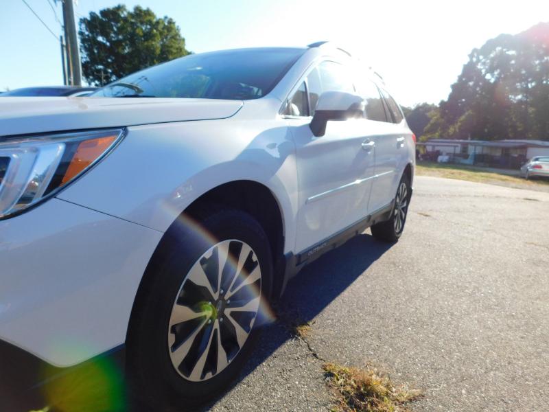 Subaru Outback 2.5i Limited 2017 Subaru Outback 2.5i Limited 2017