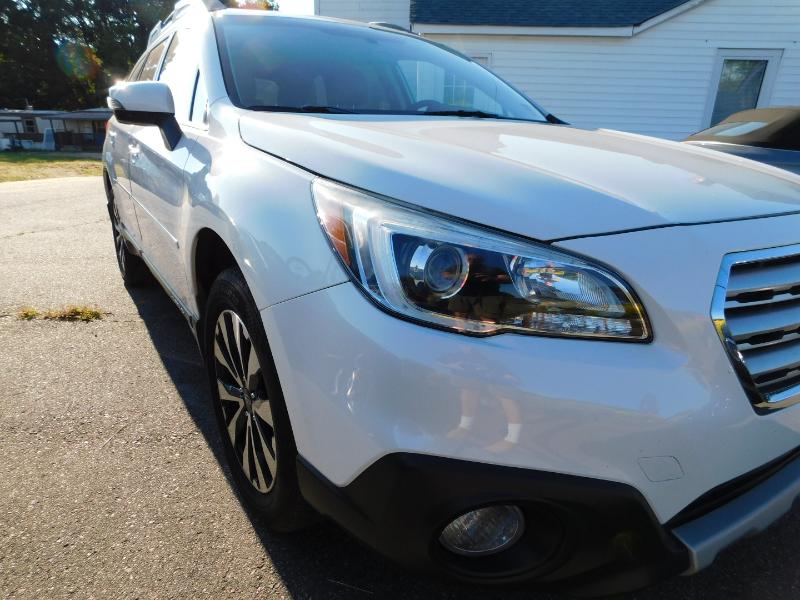 Subaru Outback 2.5i Limited 2017 Subaru Outback 2.5i Limited 2017