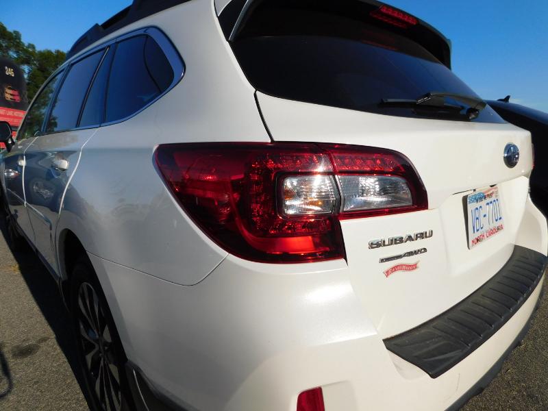 Subaru Outback 2.5i Limited 2017 Subaru Outback 2.5i Limited 2017