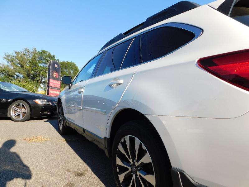 Subaru Outback 2.5i Limited 2017 Subaru Outback 2.5i Limited 2017