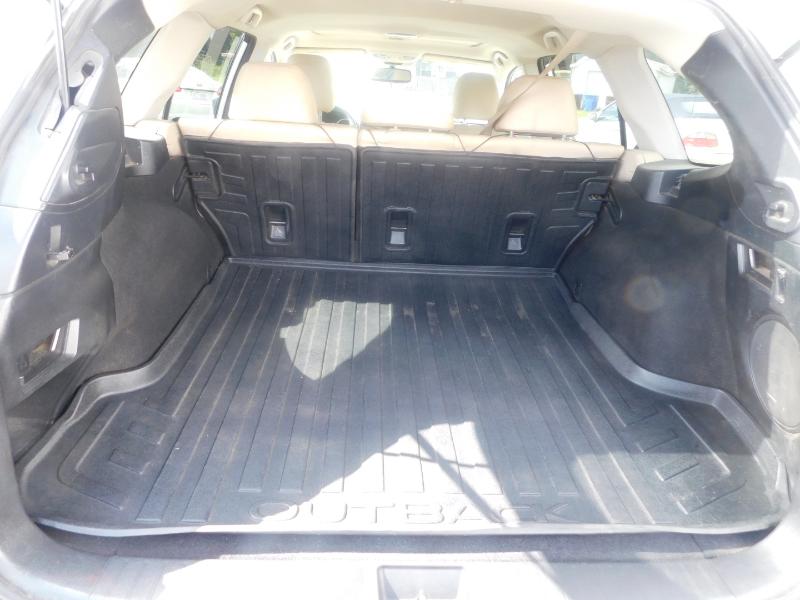 Subaru Outback 2.5i Limited 2017 Subaru Outback 2.5i Limited 2017