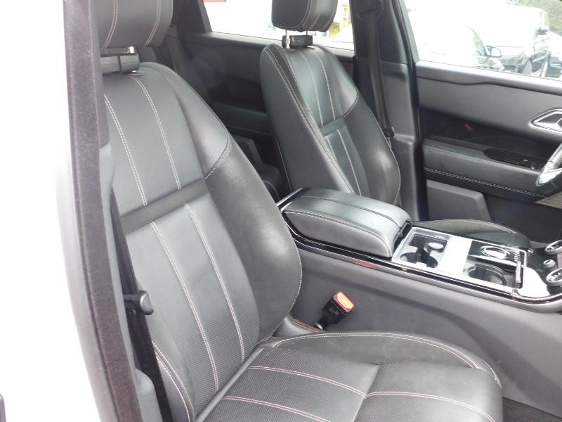 Land Rover Range Rover Velar R-Dynamic SE 2018 Land Rover Range Rover Velar R-Dynamic SE 2018