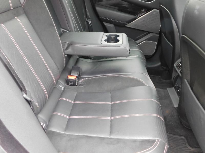 Land Rover Range Rover Velar R-Dynamic SE 2018 Land Rover Range Rover Velar R-Dynamic SE 2018