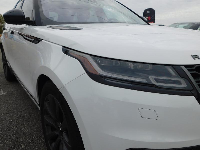 Land Rover Range Rover Velar R-Dynamic SE 2018 Land Rover Range Rover Velar R-Dynamic SE 2018