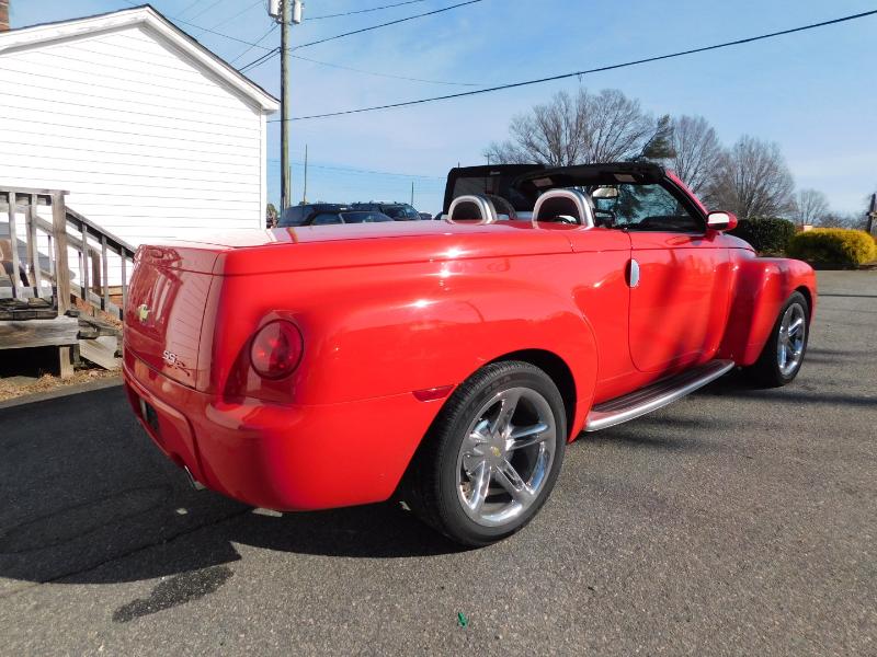 Chevrolet SSR Base 2004