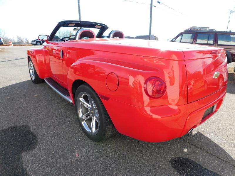 Chevrolet SSR Base 2004