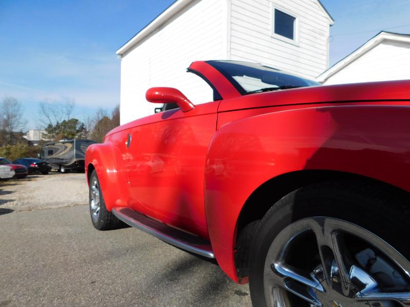 Chevrolet SSR Base 2004