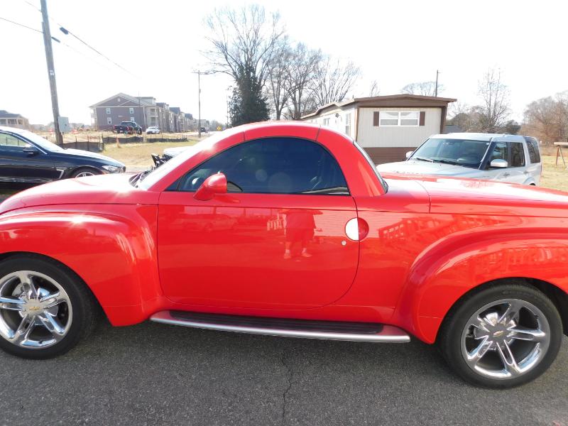 Chevrolet SSR Base 2004