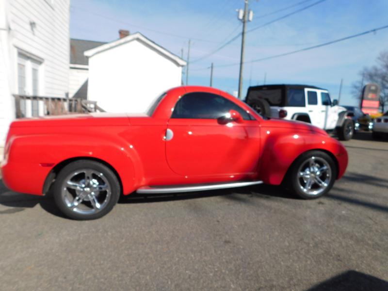 Chevrolet SSR Base 2004