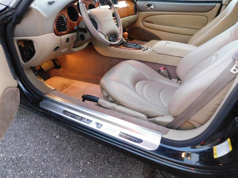 Jaguar XK-Series XKR Convertible 2002