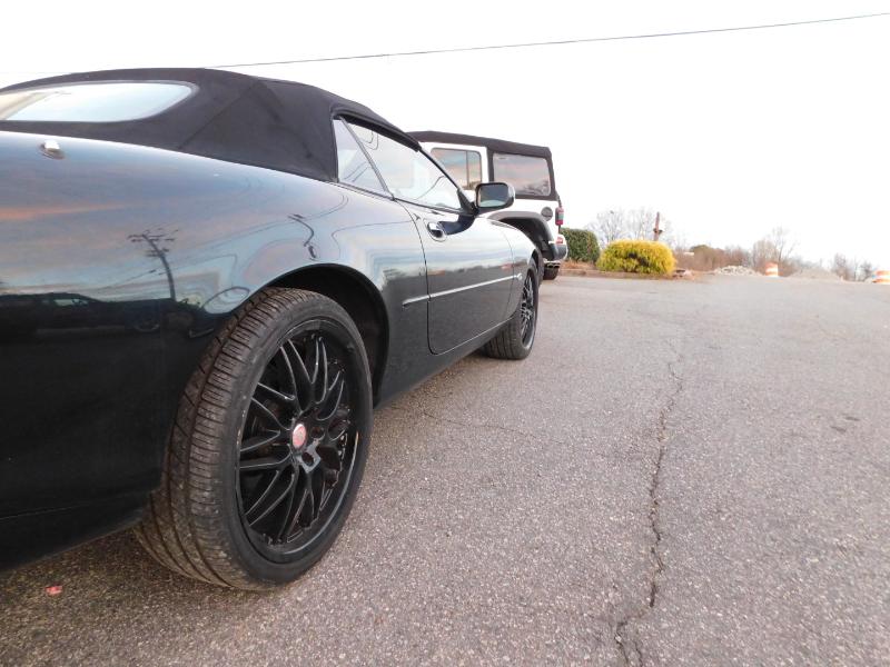 Jaguar XK-Series XKR Convertible 2002