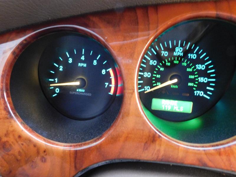 Jaguar XK-Series XKR Convertible 2002