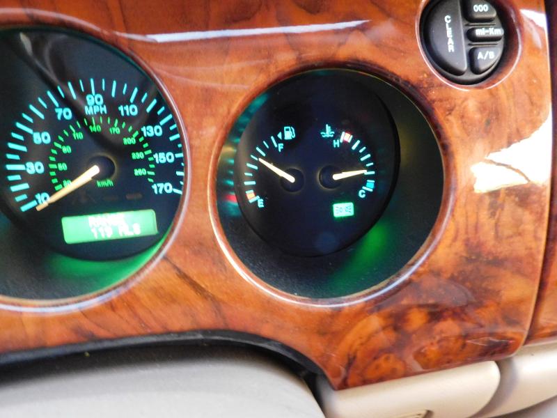 Jaguar XK-Series XKR Convertible 2002