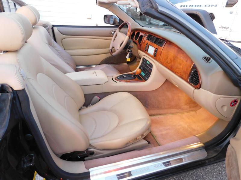 Jaguar XK-Series XKR Convertible 2002