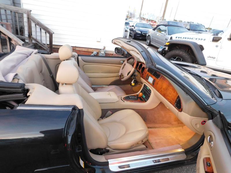 Jaguar XK-Series XKR Convertible 2002